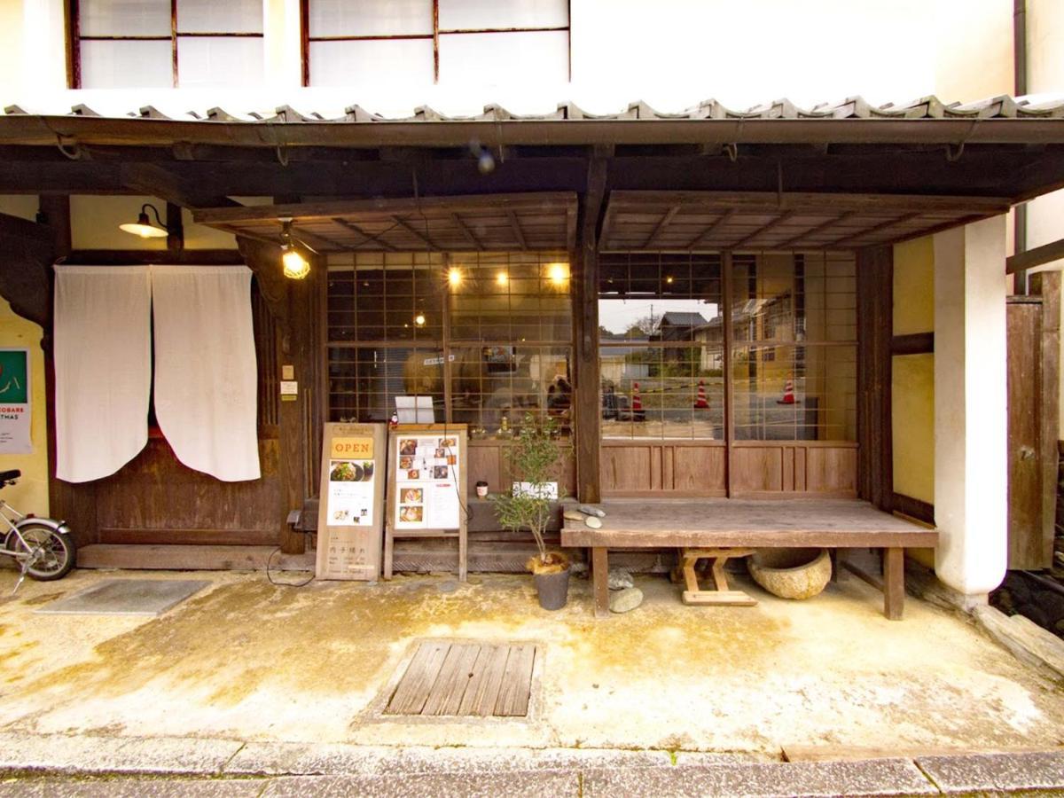 Hostel & Tatami Bar Uchikobare -内子晴れ- Εξωτερικό φωτογραφία