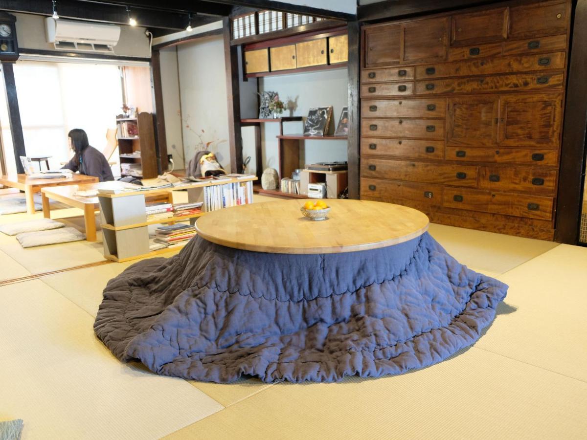 Hostel & Tatami Bar Uchikobare -内子晴れ- Εξωτερικό φωτογραφία