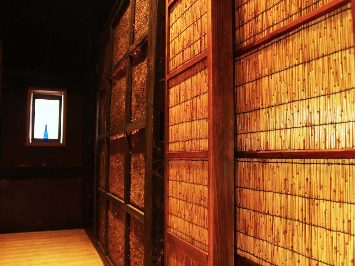 Hostel & Tatami Bar Uchikobare -内子晴れ- Εξωτερικό φωτογραφία