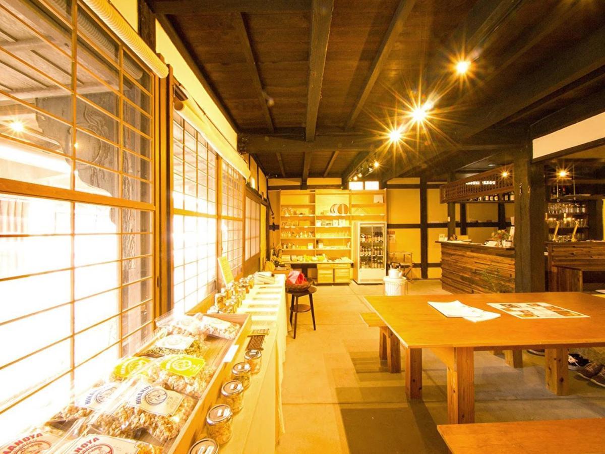 Hostel & Tatami Bar Uchikobare -内子晴れ- Εξωτερικό φωτογραφία