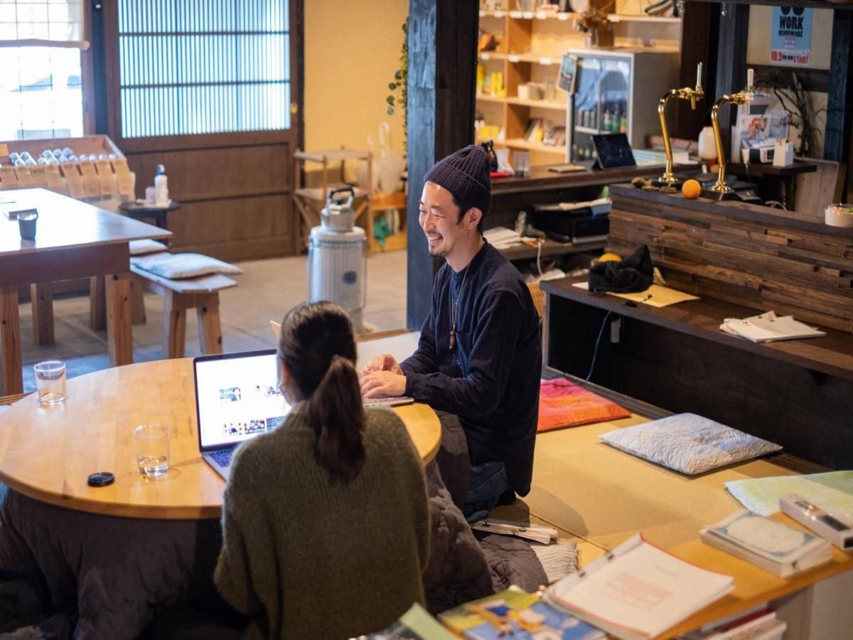Hostel & Tatami Bar Uchikobare -内子晴れ- Εξωτερικό φωτογραφία