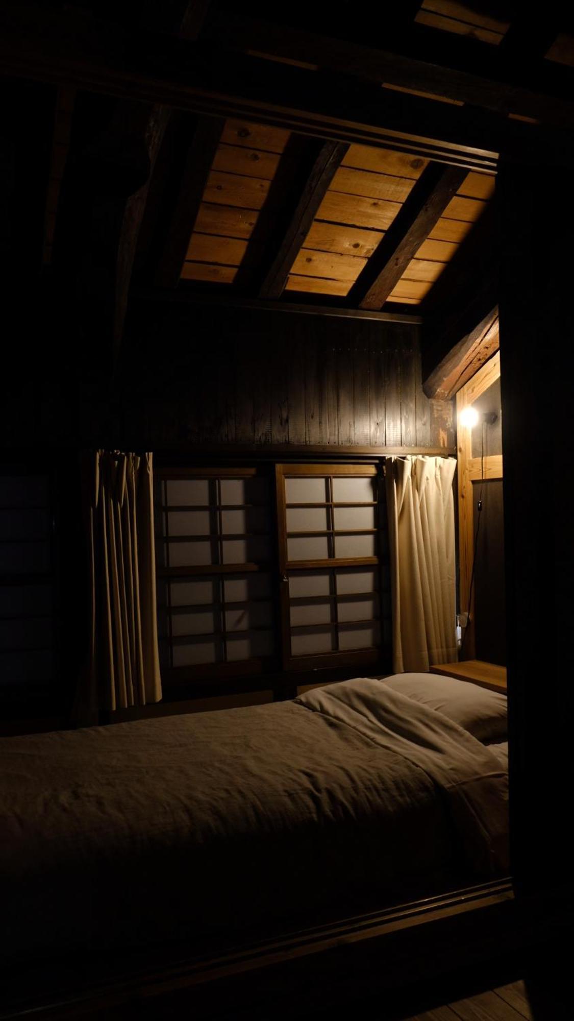 Hostel & Tatami Bar Uchikobare -内子晴れ- Εξωτερικό φωτογραφία
